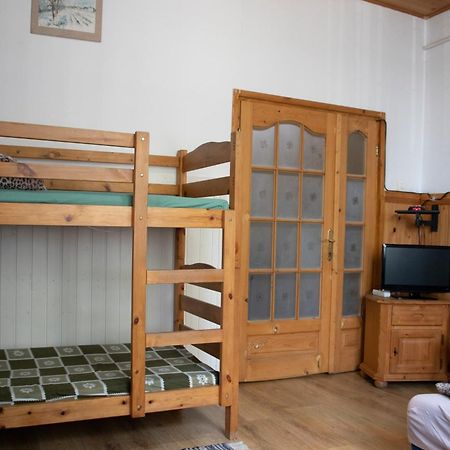 Cívis Debrecen Hostel Buitenkant foto