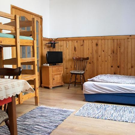 Cívis Debrecen Hostel Buitenkant foto