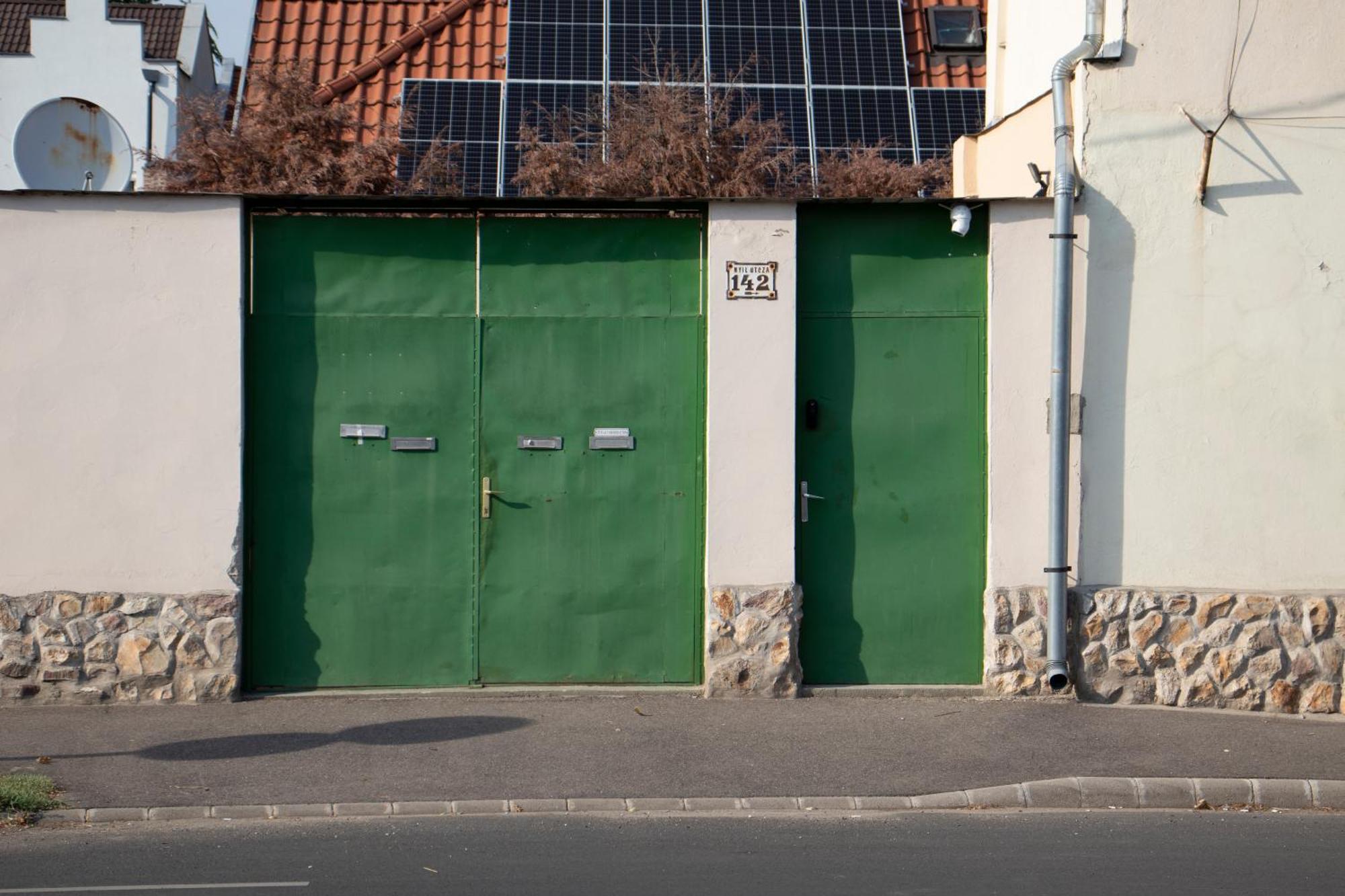Cívis Debrecen Hostel Buitenkant foto